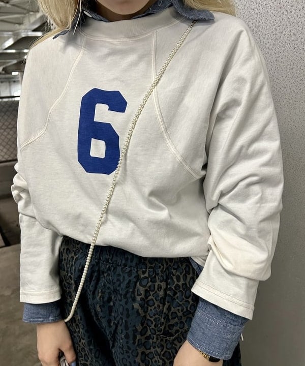 ナツハさんの「BEAMS WOMEN｜【別注】BUZZ RICKSON'S / シャンブレー ロングスリーブ シャツ」を使ったコーディネート