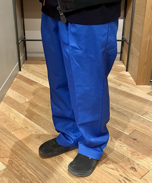 新里 京介さんの「BEAMS WOMEN｜リラックスフィット THERMOLITE(R) MA-1 （撥水）」を使ったコーディネート