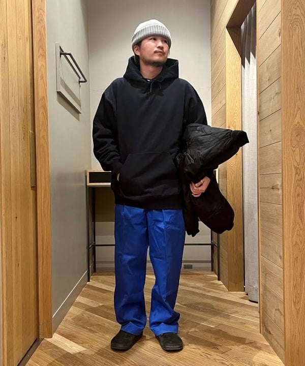 新里 京介さんの「BEAMS WOMEN｜リラックスフィット THERMOLITE(R) MA-1 （撥水）」を使ったコーディネート