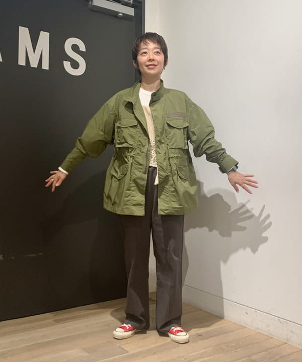 矢野(青木)優香さんの「BEAMS WOMEN｜BEAMS BOY / ショート スクエアネック ベスト」を使ったコーディネート