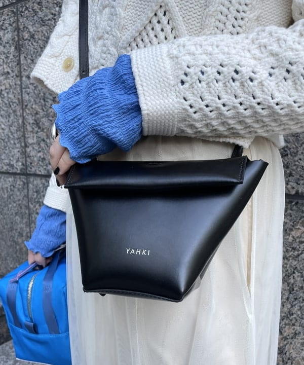 田中 里実さんの「BEAMS WOMEN｜BEAMS BOY / コットンナイロン アランカーディガン」を使ったコーディネート