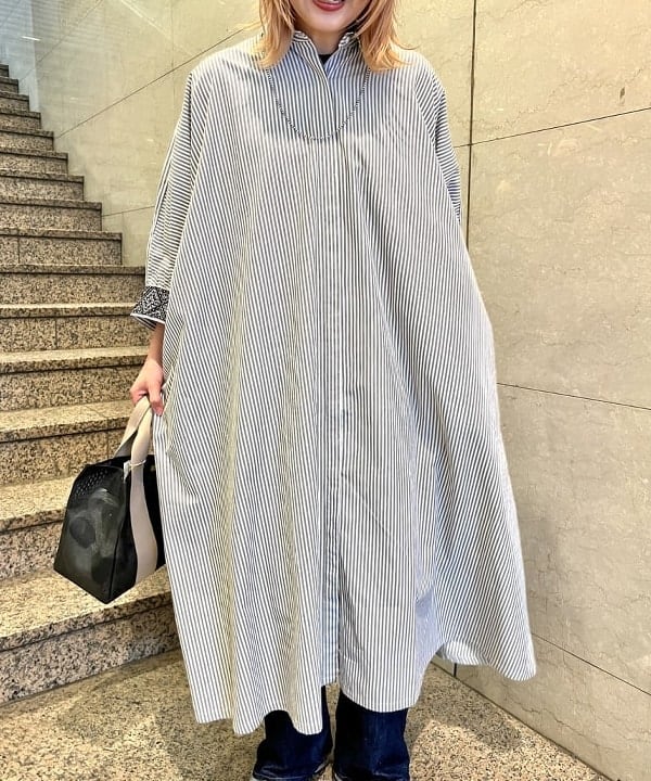 篠崎 香月さんの「BEAMS WOMEN｜VIOLAd’ORO / ジーノ メッシュ トートバッグ M」を使ったコーディネート