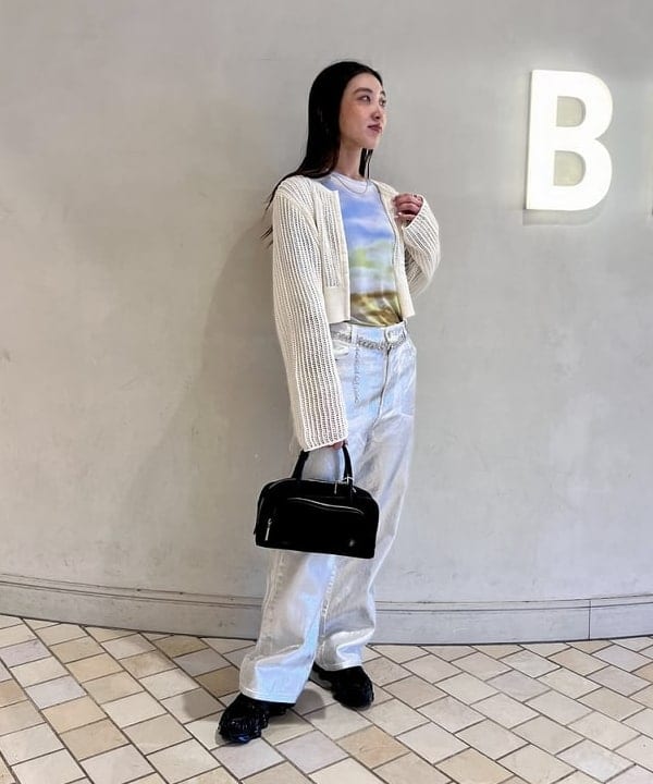 ちりこさんの「BEAMS WOMEN｜Ray BEAMS / グラデーション プリント Tシャツ」を使ったコーディネート