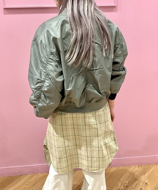 椎葉 未琴さんの「BEAMS WOMEN｜Dr.Martens / AUDRICK」を使ったコーディネート