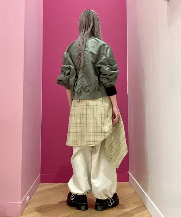 椎葉 未琴さんの「BEAMS WOMEN｜Dr.Martens / AUDRICK」を使ったコーディネート