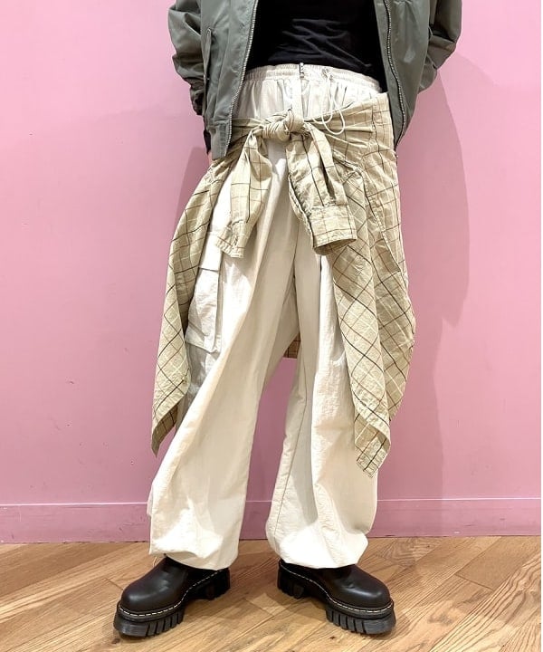 椎葉 未琴さんの「BEAMS WOMEN｜Dr.Martens / AUDRICK」を使ったコーディネート