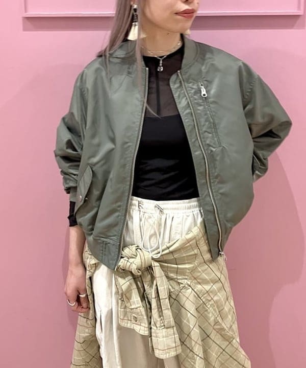 椎葉 未琴さんの「BEAMS WOMEN｜Dr.Martens / AUDRICK」を使ったコーディネート