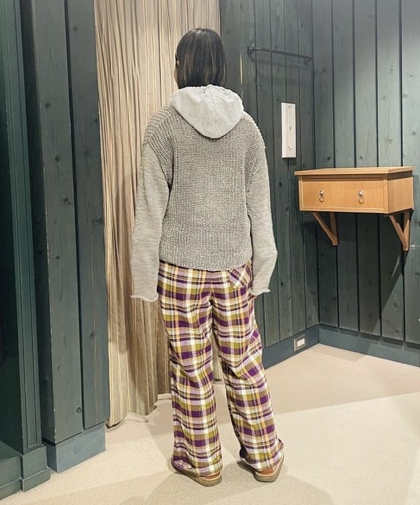つぼさんの「BEAMS WOMEN｜BEAMS BOY / Uネック ビッグ プルオーバー」を使ったコーディネート