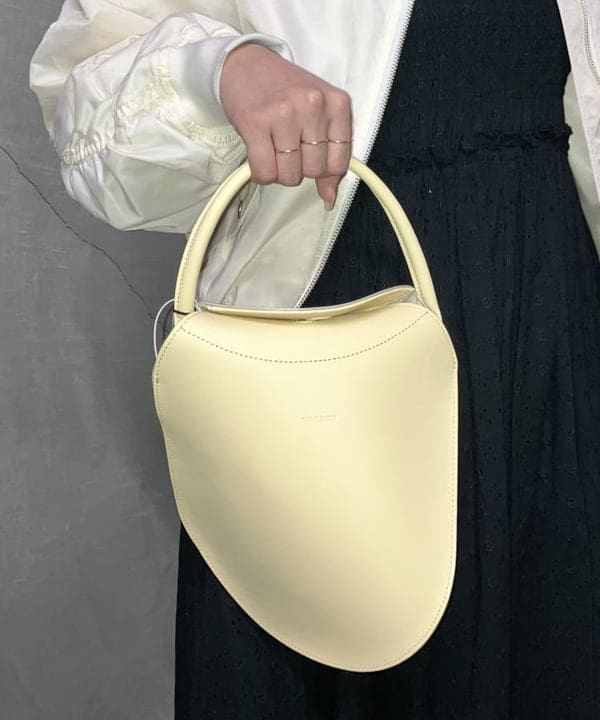 KASAさんの「BEAMS WOMEN｜BEAMS BOY / パール セット ヘアピン」を使ったコーディネート