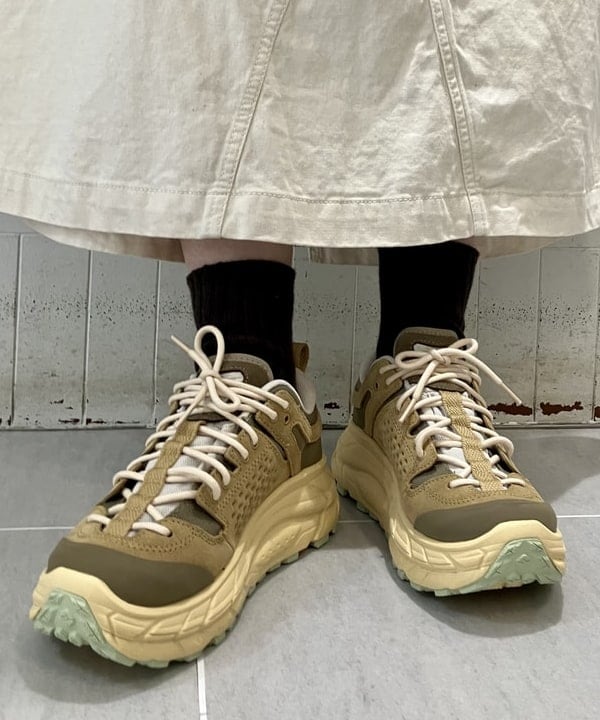 小原 もこさんの「BEAMS WOMEN｜【別注】BUZZ RICKSON'S / シャンブレー ロングスリーブ シャツ」を使ったコーディネート