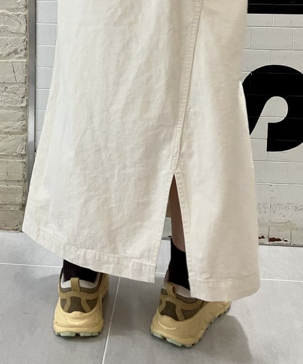 小原 もこさんの「BEAMS WOMEN｜【別注】BUZZ RICKSON'S / シャンブレー ロングスリーブ シャツ」を使ったコーディネート