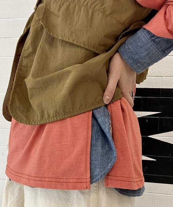 小原 もこさんの「BEAMS WOMEN｜【別注】BUZZ RICKSON'S / シャンブレー ロングスリーブ シャツ」を使ったコーディネート