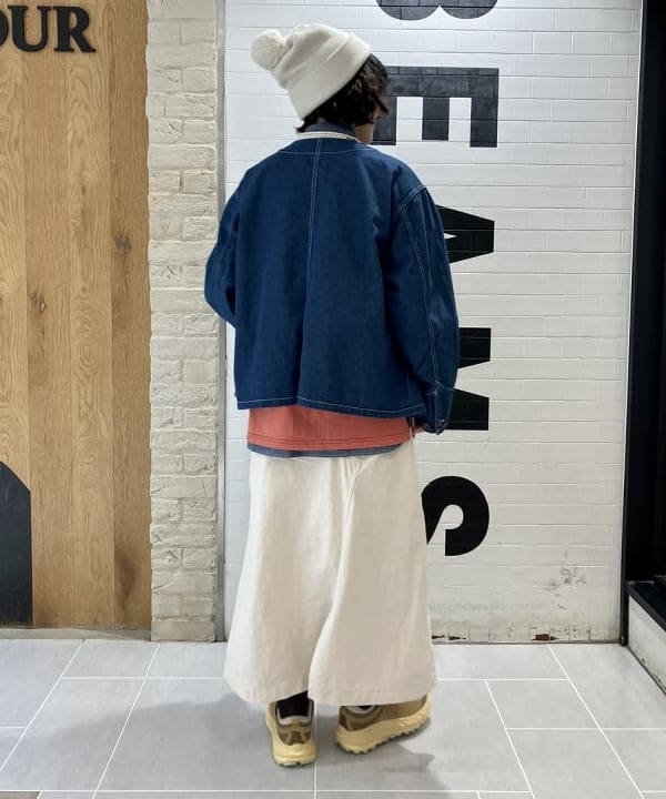 小原 もこさんの「BEAMS WOMEN｜【別注】BUZZ RICKSON'S / シャンブレー ロングスリーブ シャツ」を使ったコーディネート