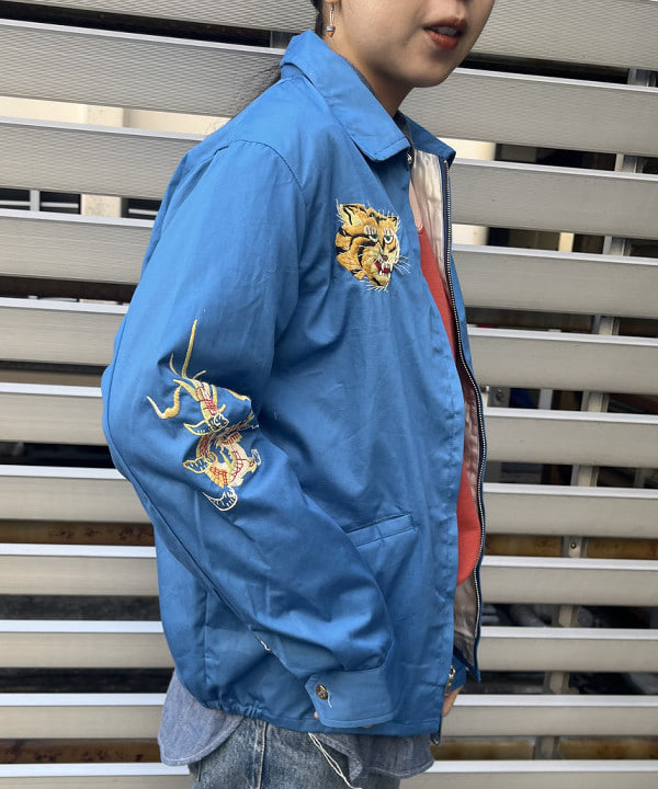 ミナミマリコさんの「BEAMS WOMEN｜【別注】BUZZ RICKSON'S / シャンブレー ロングスリーブ シャツ」を使ったコーディネート