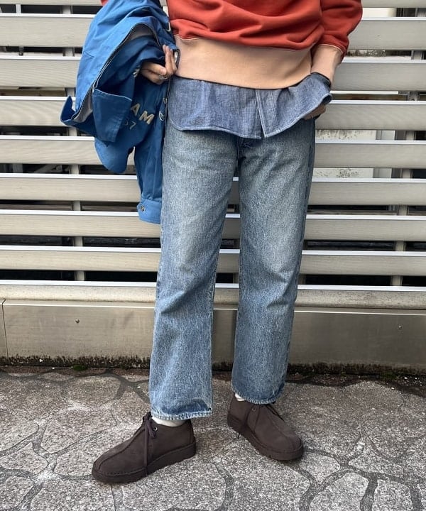 ミナミマリコさんの「BEAMS WOMEN｜【別注】BUZZ RICKSON'S / シャンブレー ロングスリーブ シャツ」を使ったコーディネート