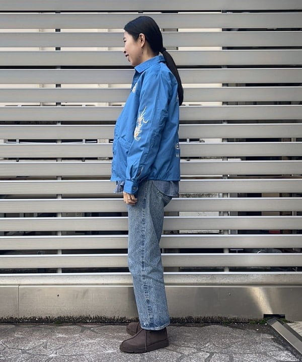 ミナミマリコさんの「BEAMS WOMEN｜【別注】BUZZ RICKSON'S / シャンブレー ロングスリーブ シャツ」を使ったコーディネート