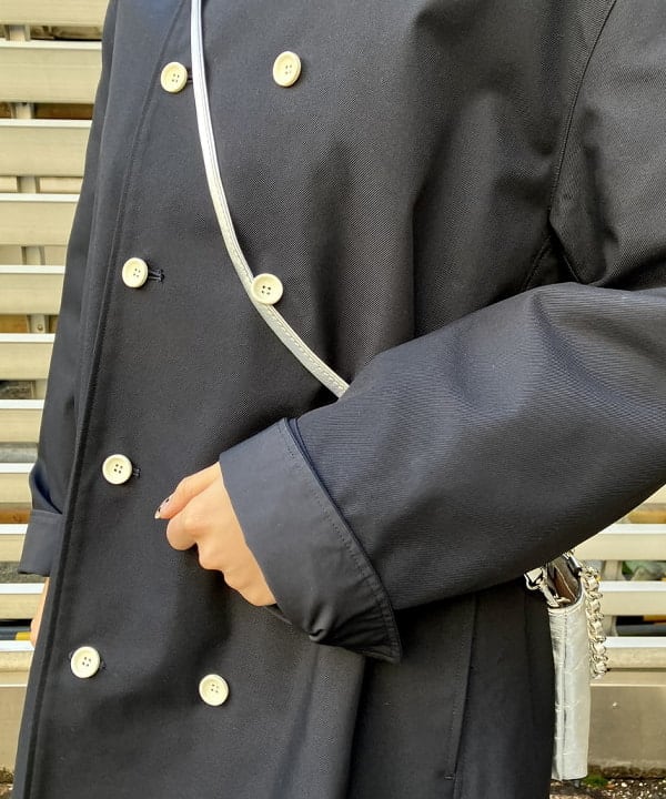 SAKAIさんの「BEAMS WOMEN｜GIANNI CHIARINI / CAMILLA メタリック レザートートバッグ」を使ったコーディネート