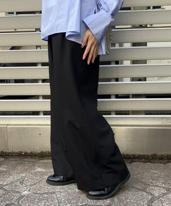 SAKAIさんの「BEAMS WOMEN｜GIANNI CHIARINI / CAMILLA メタリック レザートートバッグ」を使ったコーディネート