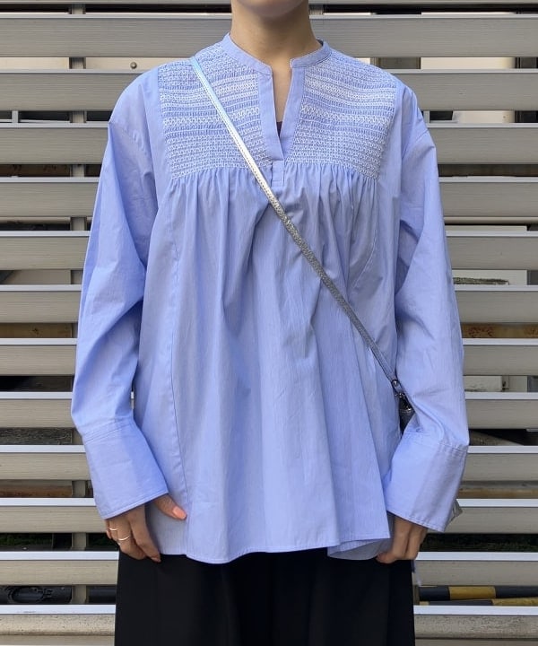 SAKAIさんの「BEAMS WOMEN｜GIANNI CHIARINI / CAMILLA メタリック レザートートバッグ」を使ったコーディネート