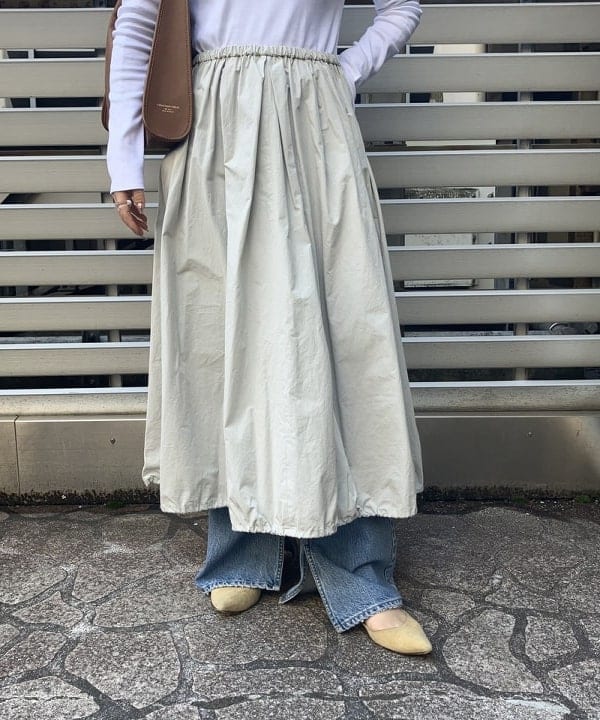 中川　ゆららさんの「BEAMS WOMEN｜Demi-Luxe BEAMS / バルーン コンビ ワンピース」を使ったコーディネート
