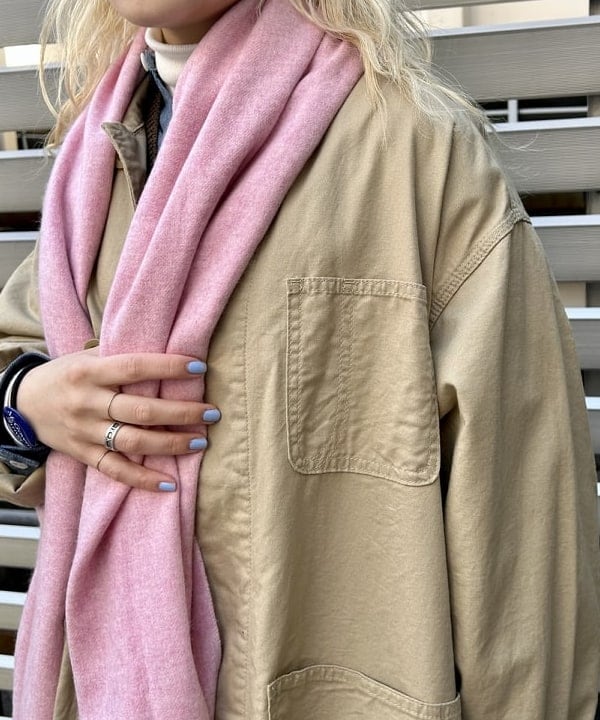 ナツハさんの「BEAMS WOMEN｜【別注】BUZZ RICKSON'S / シャンブレー ロングスリーブ シャツ」を使ったコーディネート