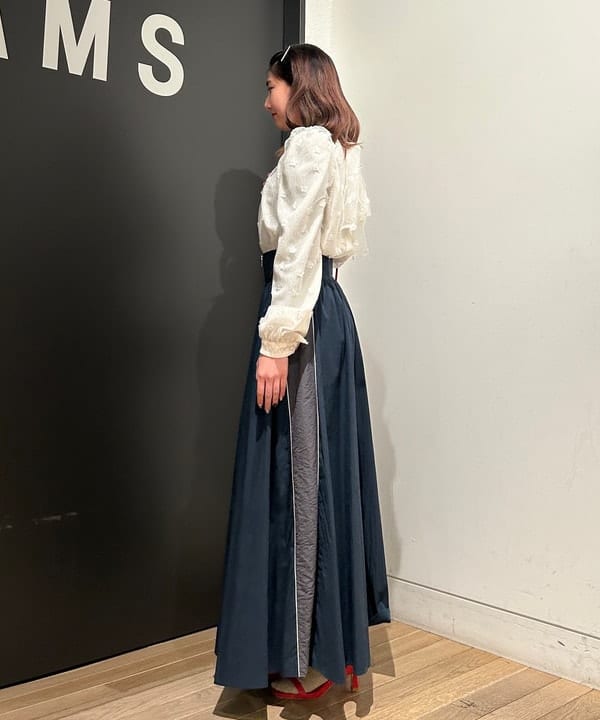 佐藤 亜美さんの「BEAMS WOMEN｜Otro Accesorio / フラワー リング」を使ったコーディネート