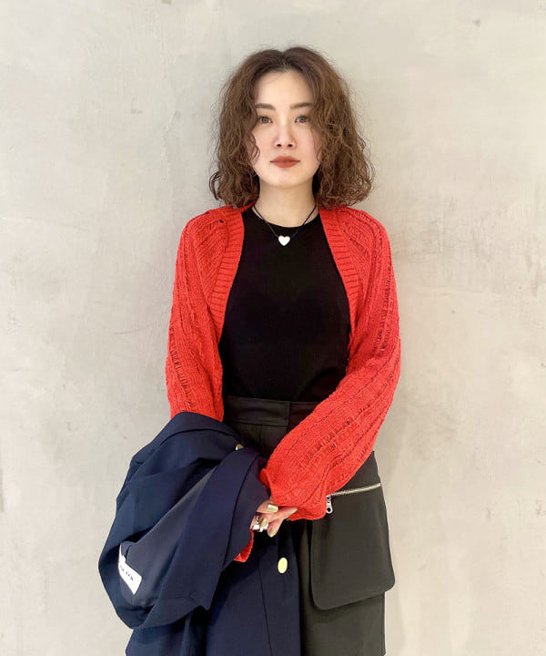 カタヤマ アヤさんの「BEAMS WOMEN｜テレコ リブ クルーネック トップス」を使ったコーディネート