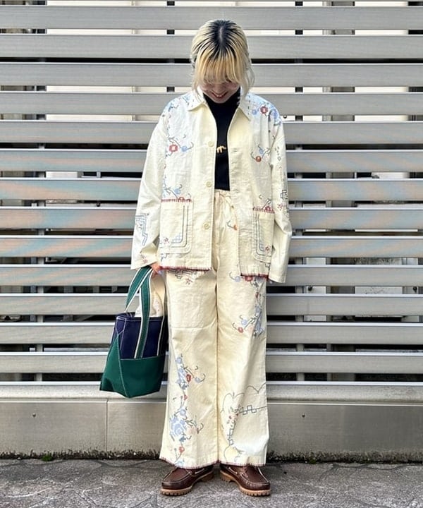 ナツハさんの「BEAMS WOMEN｜L.L.Bean / Deep Bottom Deluxe Boat and Tote S」を使ったコーディネート