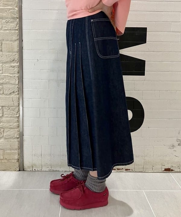 小原 もこさんの「BEAMS WOMEN｜Barbour / OVERSIZE PEACHED BEADALE CASUAL JACKET」を使ったコーディネート