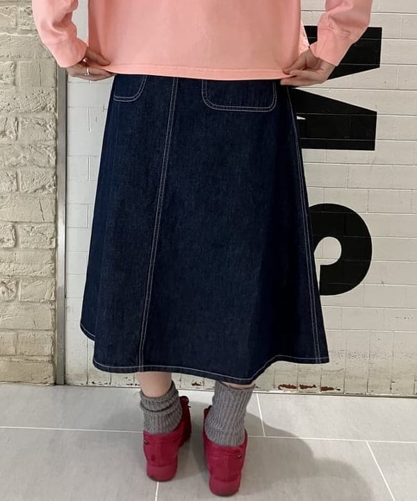 小原 もこさんの「BEAMS WOMEN｜Barbour / OVERSIZE PEACHED BEADALE CASUAL JACKET」を使ったコーディネート