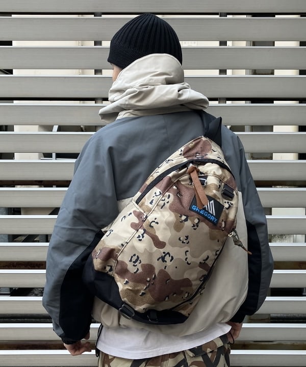 ホサカさんの「BEAMS WOMEN｜GREGORY × BEAMS / 別注 SPIN SLING V2」を使ったコーディネート