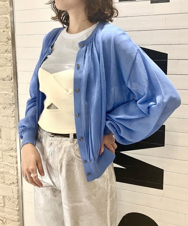 よしだゆりさんの「BEAMS WOMEN｜Ray BEAMS / リブ ツイスト ビスチェ」を使ったコーディネート