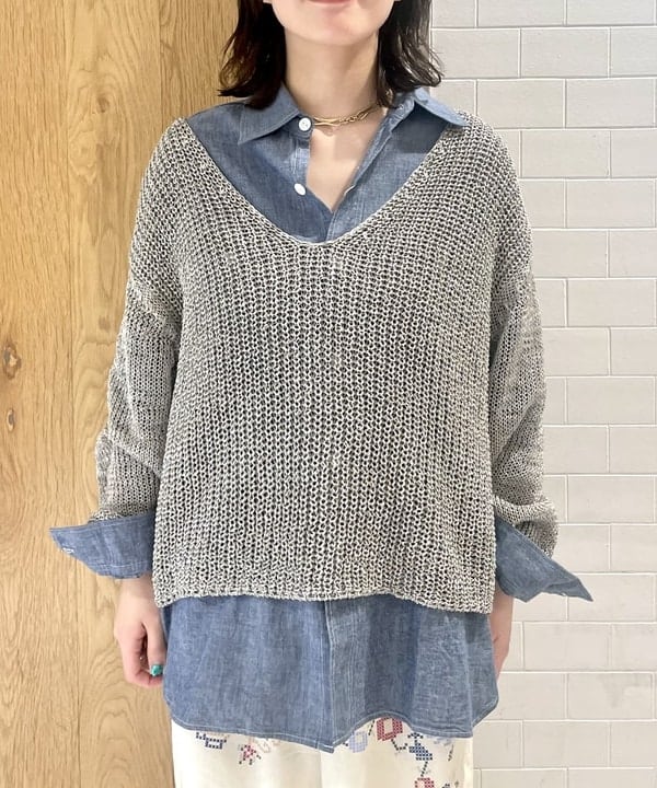 笠井 祐希さんの「BEAMS WOMEN｜BUZZ RICKSON'S / 別注 シャンブレー ロングスリーブ シャツ」を使ったコーディネート