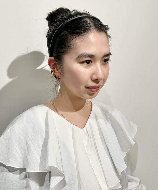 佐藤 美樹さんの「BEAMS WOMEN｜les bon bon / ヴィクトリア ネックレス ゴールド」を使ったコーディネート