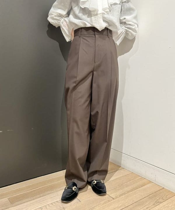 佐藤 美樹さんの「BEAMS WOMEN｜les bon bon / ヴィクトリア ネックレス ゴールド」を使ったコーディネート