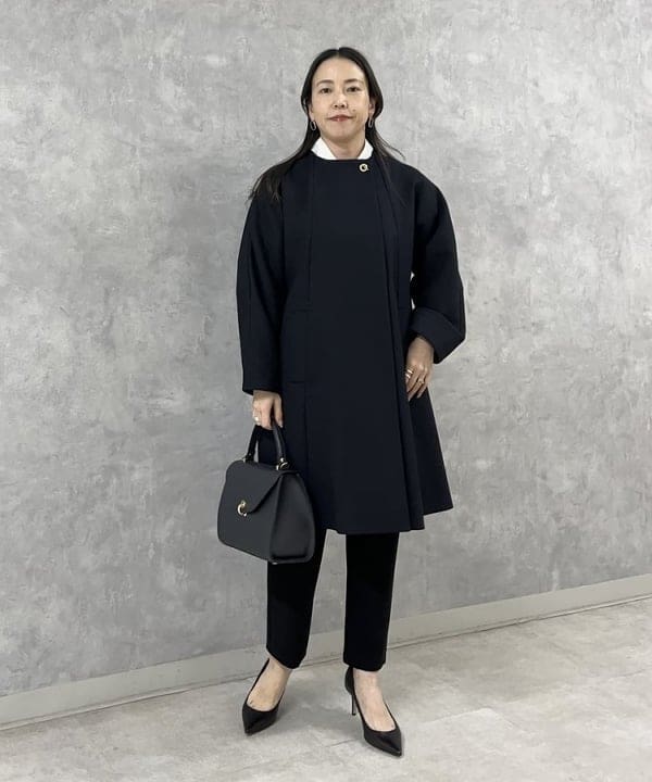 関 桂子さんの「BEAMS WOMEN｜GIANNI NOTARO / 別注 フラップ ハンドバッグ」を使ったコーディネート