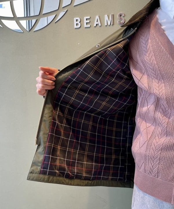 佐藤 大斗さんの「BEAMS WOMEN｜Barbour / 別注 BEDALE New Barbour Tech Classic Fit 24」を使ったコーディネート