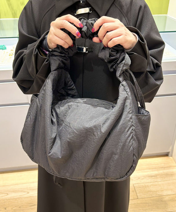 オカベ　アヤカさんの「BEAMS WOMEN｜PUMA × Ray BEAMS / 別注 T7 スカート」を使ったコーディネート