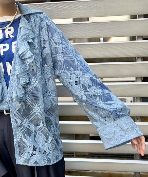 ミナミマリコさんの「BEAMS WOMEN｜maturely / 2Way Stretch Tuck Slacks」を使ったコーディネート