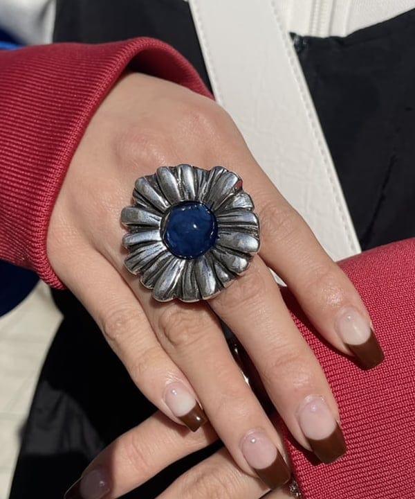 きらりんさんの「BEAMS WOMEN｜Otro Accesorio / フラワー リング」を使ったコーディネート