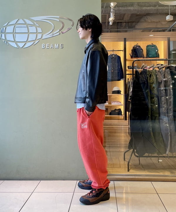 佐藤 大斗さんの「BEAMS WOMEN｜レザー ジップブルゾン」を使ったコーディネート
