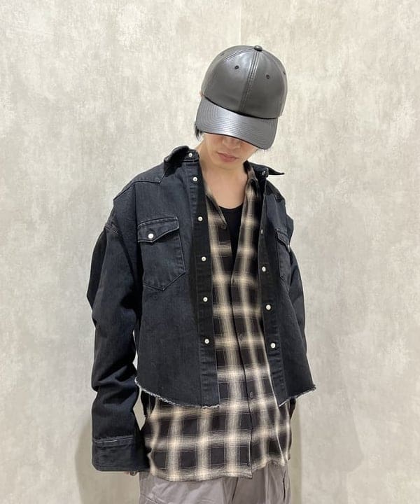 平柳 楓馬さんの「BEAMS WOMEN｜BEAMS / ビッグ 6ポケット カーゴパンツ」を使ったコーディネート