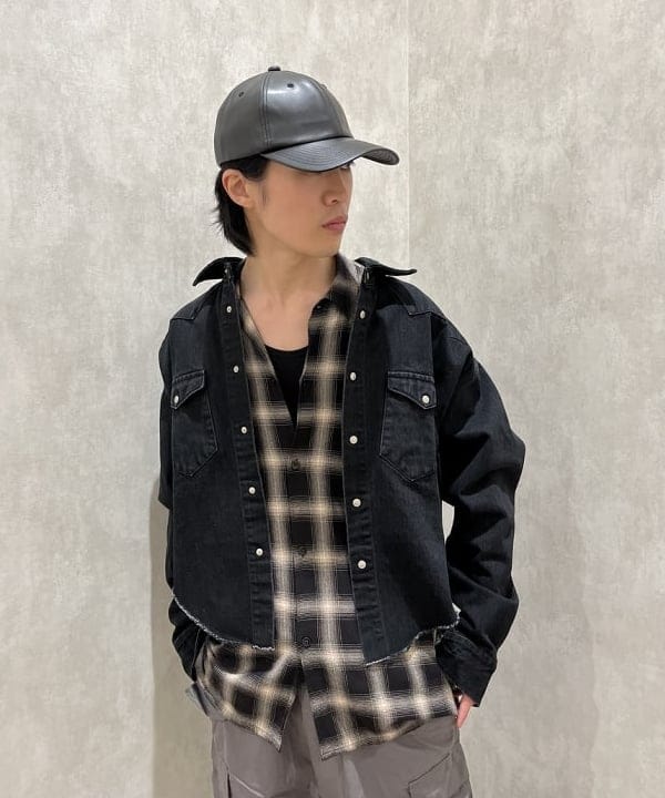 平柳 楓馬さんの「BEAMS WOMEN｜BEAMS / ビッグ 6ポケット カーゴパンツ」を使ったコーディネート