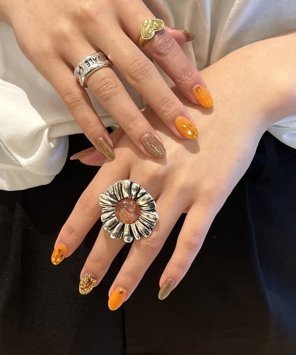 松本 佳菜子さんの「BEAMS WOMEN｜Otro Accesorio / フラワー リング」を使ったコーディネート