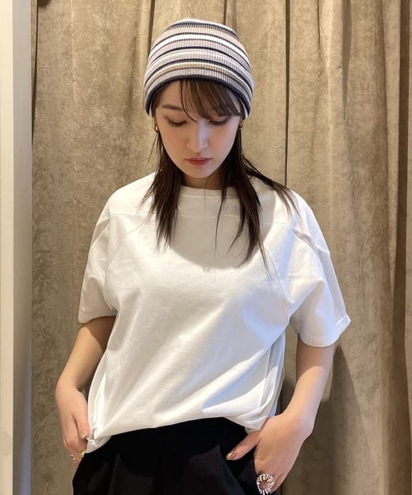 松本 佳菜子さんの「BEAMS WOMEN｜Otro Accesorio / フラワー リング」を使ったコーディネート