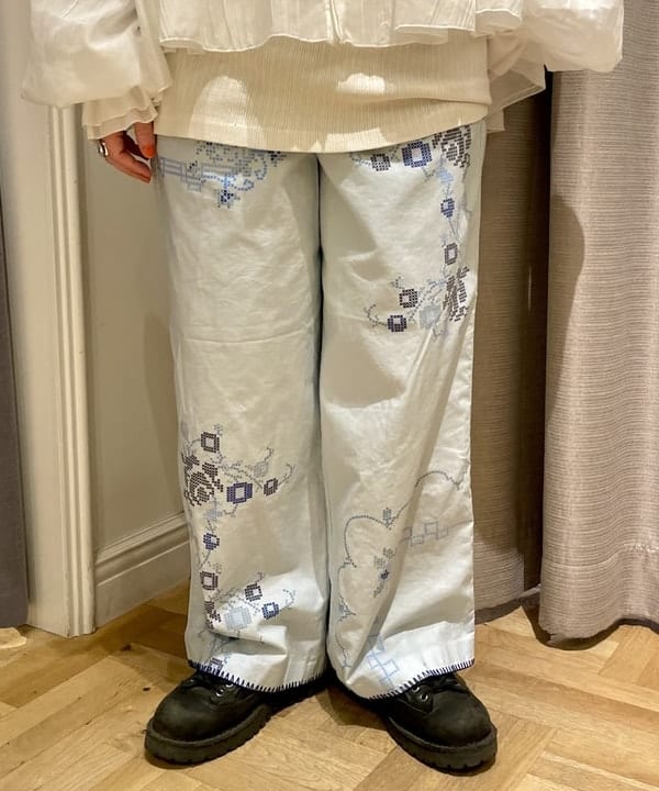 コウリキ　マミさんの「BEAMS WOMEN｜L.L.Bean × BEAMS PLUS ＆ BEAMS BOY / Deep Bottom Deluxe Boat and Tote Mini」を使ったコーディネート