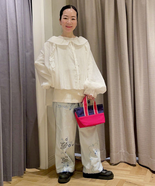 コウリキ　マミさんの「BEAMS WOMEN｜L.L.Bean × BEAMS PLUS ＆ BEAMS BOY / Deep Bottom Deluxe Boat and Tote Mini」を使ったコーディネート