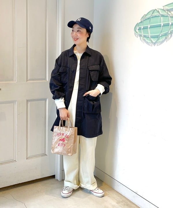 おのすさんの「BEAMS WOMEN｜BEAMS BOY / BBロゴ ショップバック」を使ったコーディネート