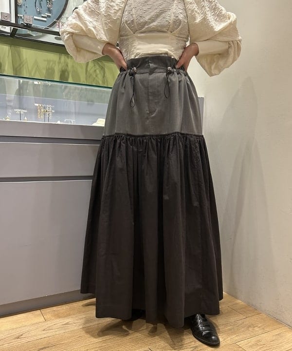 渡邊 舞さんの「BEAMS WOMEN｜RBS / 配色 ギャザー スカート」を使ったコーディネート