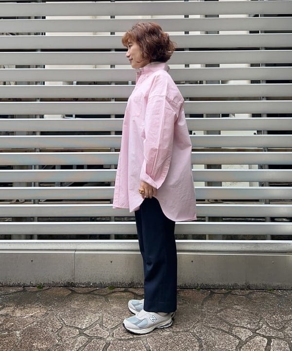 まつむさんの「BEAMS WOMEN｜BEAMS BOY / ポリエステル ウール シンチ バック スラックス」を使ったコーディネート